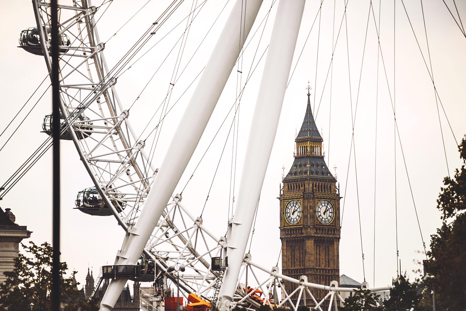 LONDON, UK - OCTOBER 14, 2016: A London main sights. London Eye